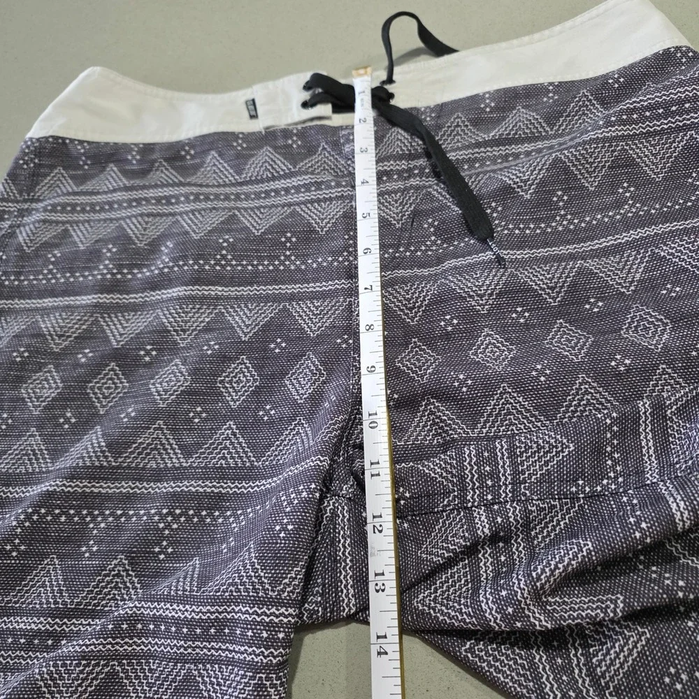 Lost‎ Enterprises Mens Grey Geometric Tribal Board Shorts Swim Trunks Size 34